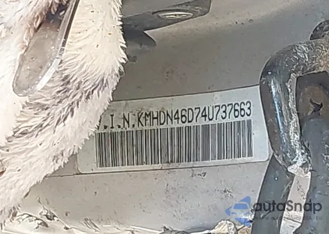 2004 Hyundai Elantra Gls/Gt from USA, damaged, VIN KMHDN46D74U737663